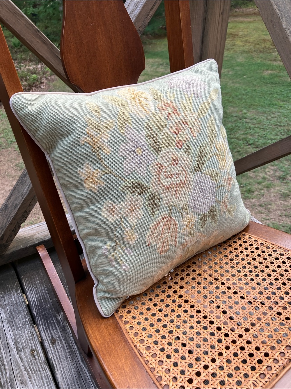 Vintage Floral Needlepoint Decorative Pillow French Country - Picture 2 of 16